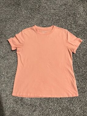 American Eagle t-shirt juniors sz XS
